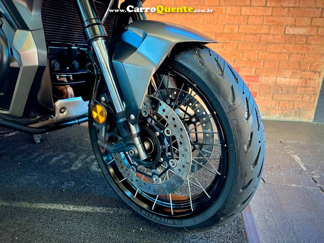 HONDA X-ADV 2019 - Loja