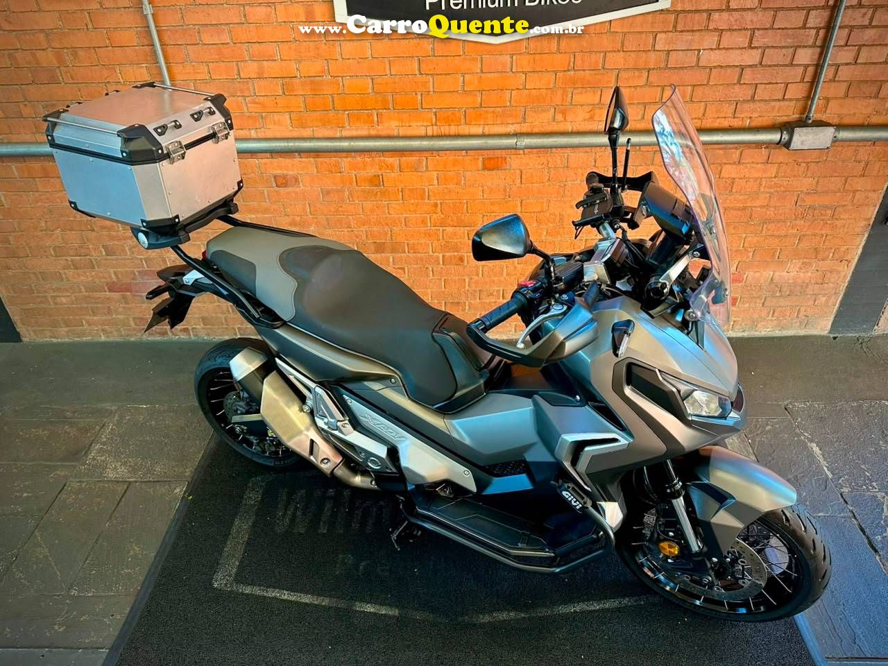 HONDA X-ADV 2019 - Loja