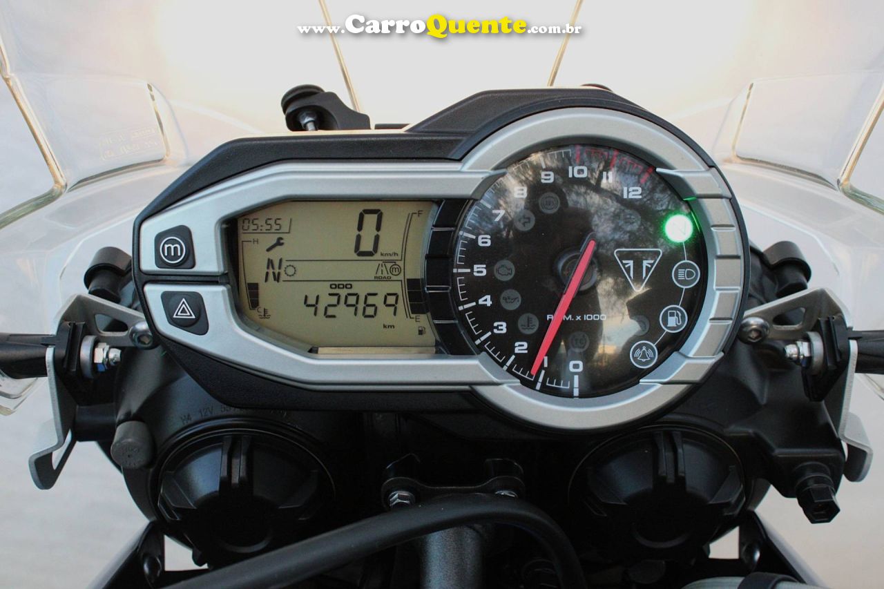 TRIUMPH TIGER 800 XRX 2016 - Loja