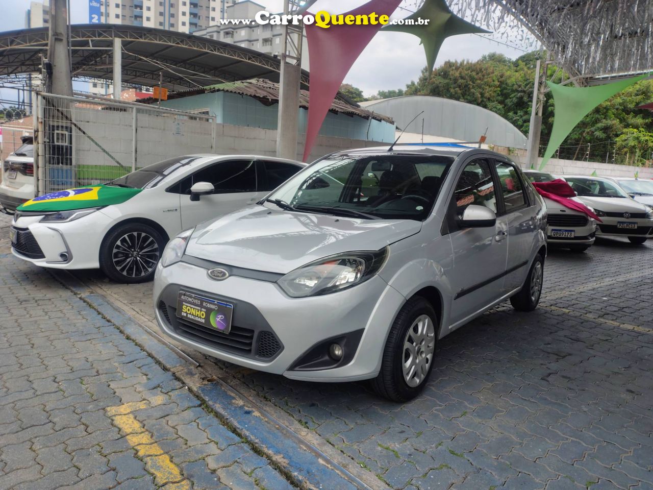 FORD FIESTA 1.6 ROCAM SE SEDAN 8V 2014 - Loja
