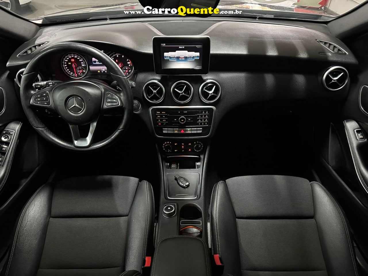 MERCEDES-BENZ A 200 1.6 TURBO 16V 2016 - Loja