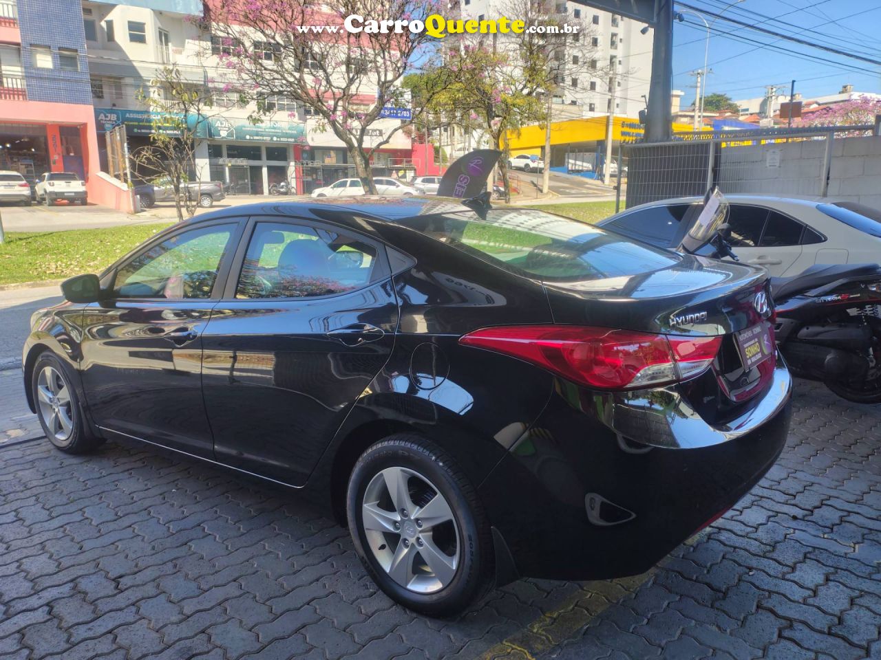 HYUNDAI ELANTRA 2.0 GLS 16V 2014 - Loja