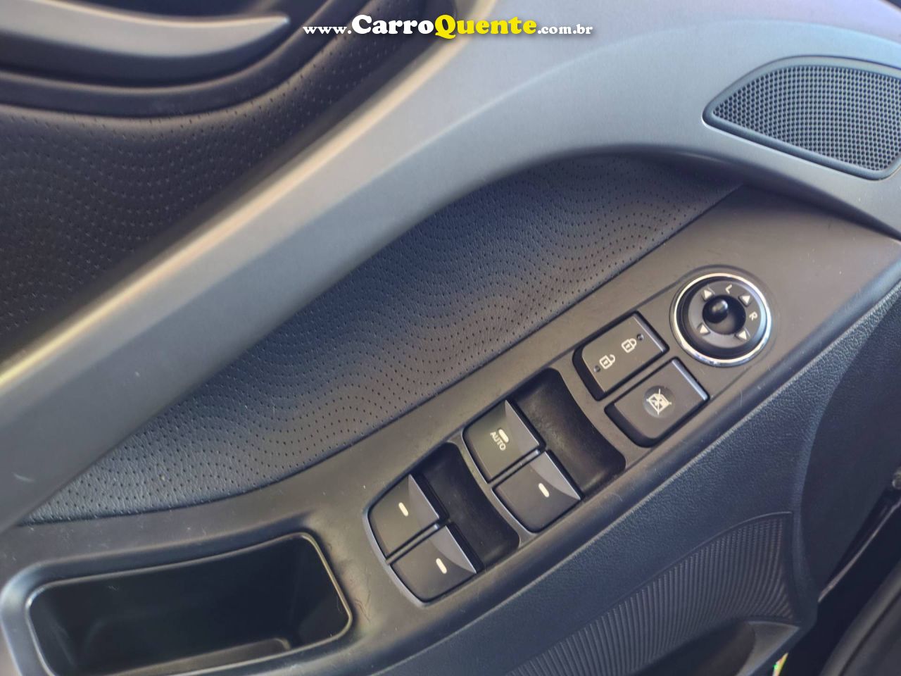 HYUNDAI ELANTRA 2.0 GLS 16V 2014 - Loja