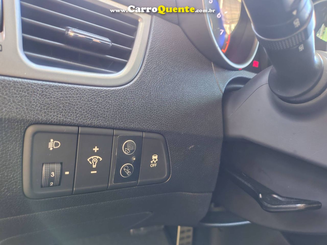 HYUNDAI ELANTRA 2.0 GLS 16V 2014 - Loja