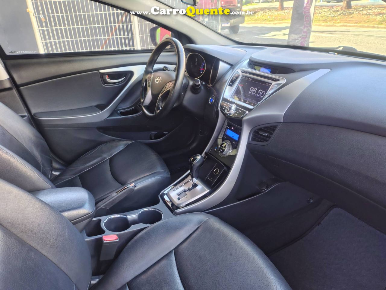 HYUNDAI ELANTRA 2.0 GLS 16V 2014 - Loja