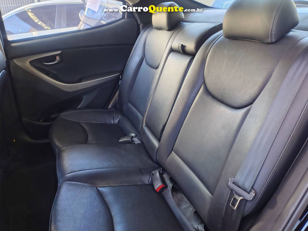 HYUNDAI ELANTRA 2.0 GLS 16V 2014 - Loja