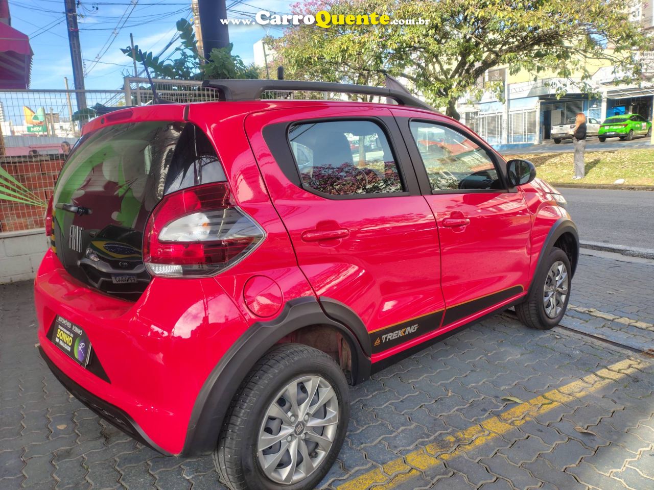 FIAT MOBI 1.0 EVO TREKKING 2024 - Loja