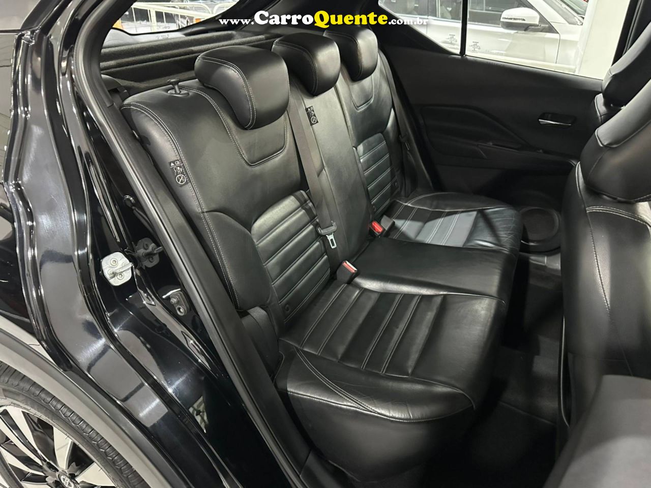 NISSAN KICKS 1.6 16V SL 2017 - Loja