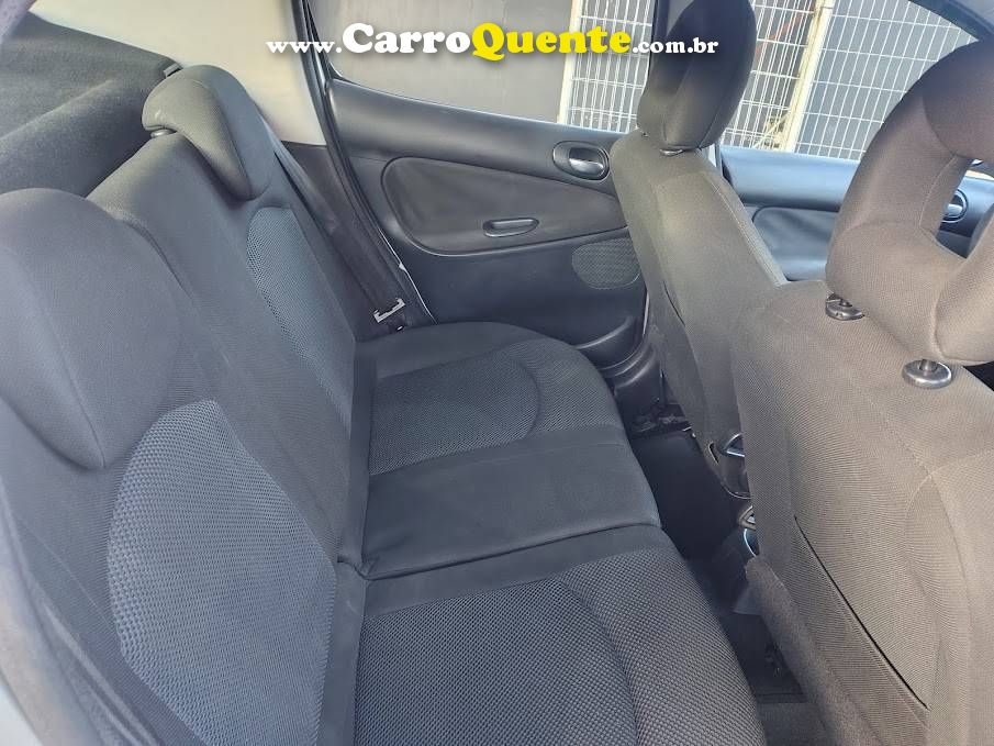 PEUGEOT 207 1.6 XS PASSION 16V 2013 - Loja