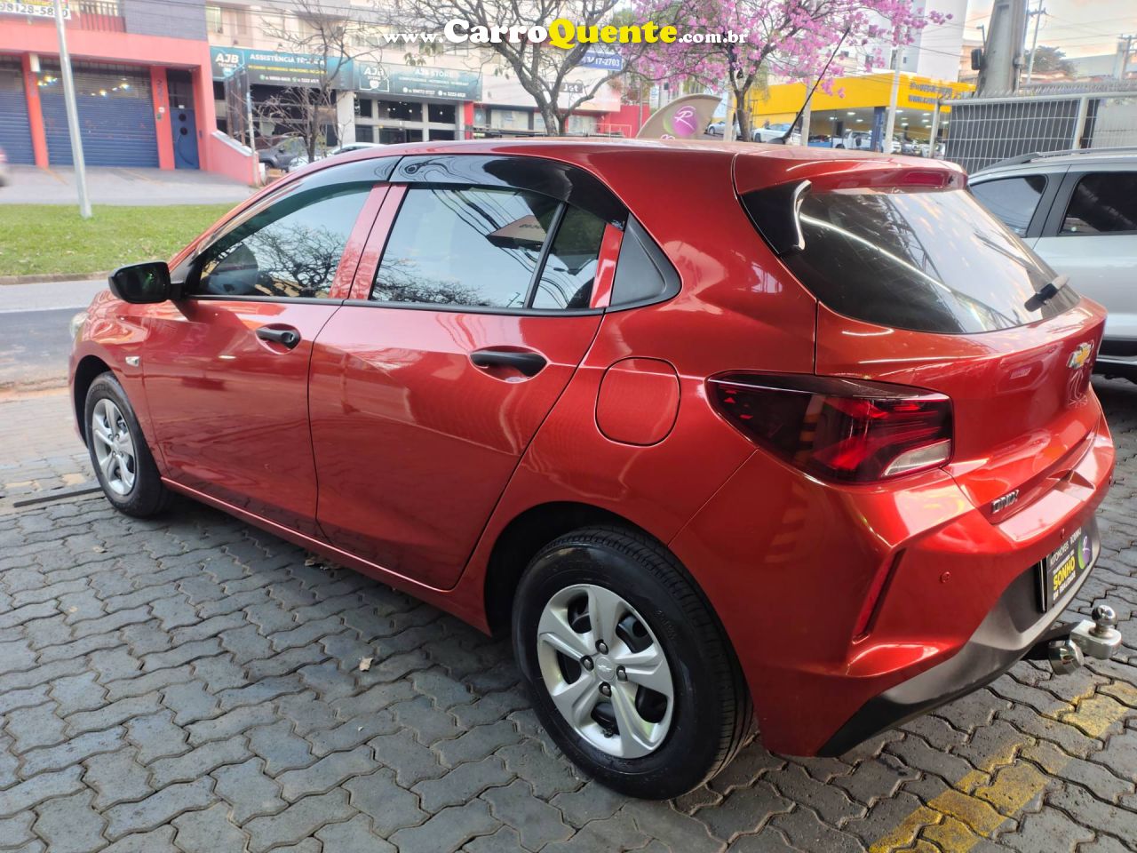 CHEVROLET ONIX 1.0 2020 - Loja