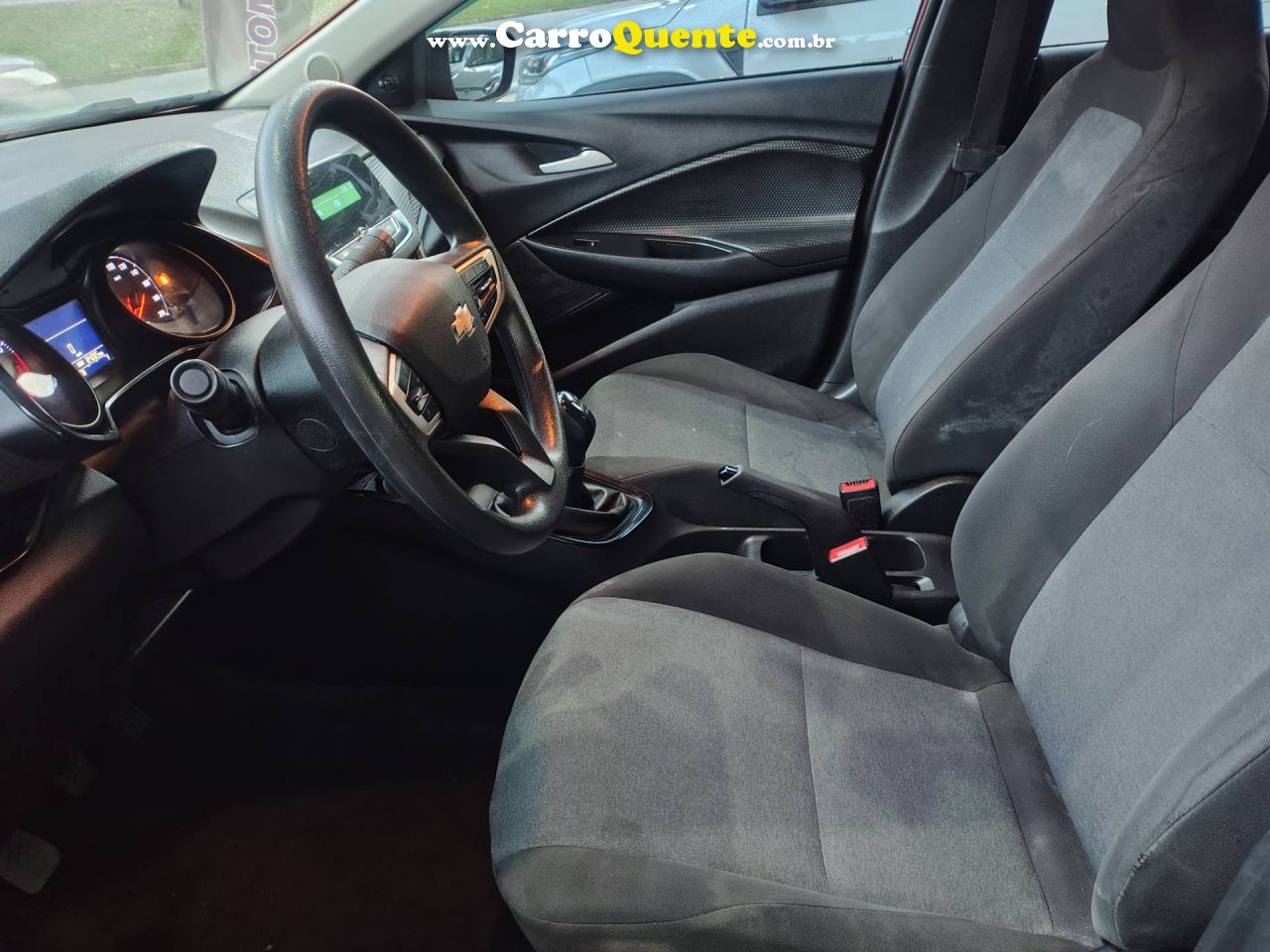 CHEVROLET ONIX 1.0 2020 - Loja