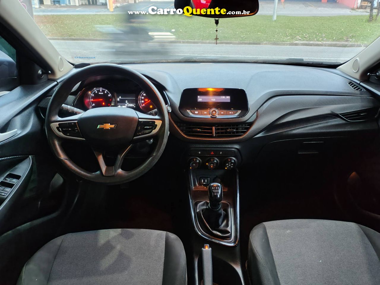 CHEVROLET ONIX 1.0 2020 - Loja