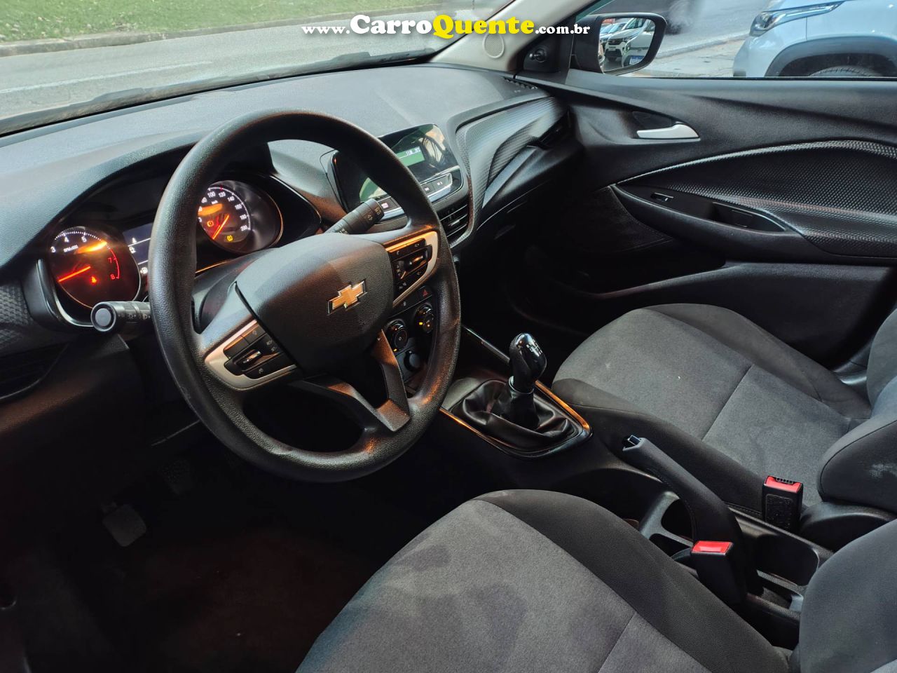 CHEVROLET ONIX 1.0 2020 - Loja