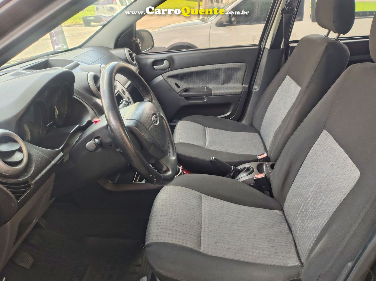 FORD FIESTA 1.6 ROCAM SE SEDAN 8V 2013 - Loja
