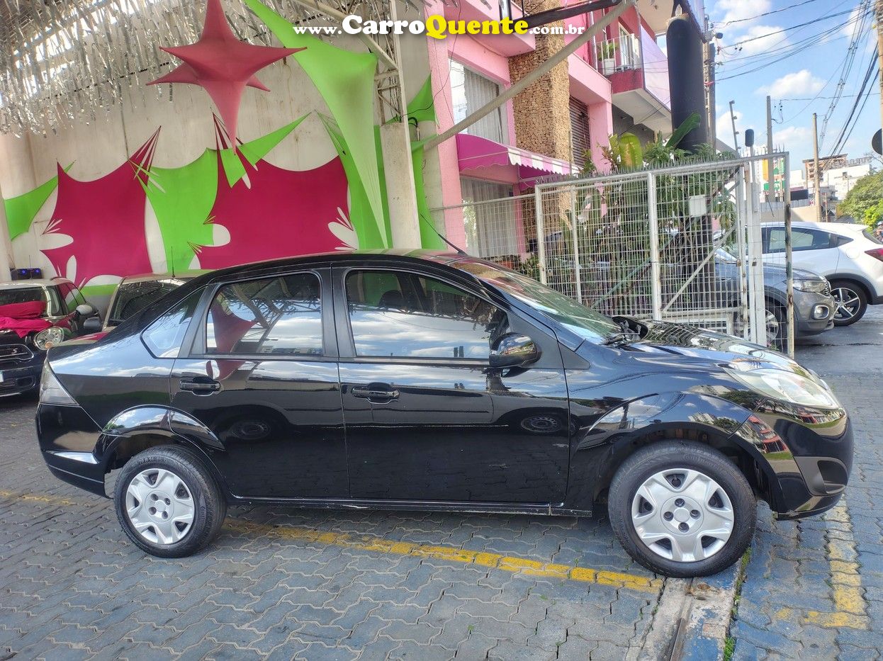 FORD FIESTA 1.6 ROCAM SE SEDAN 8V 2013 - Loja