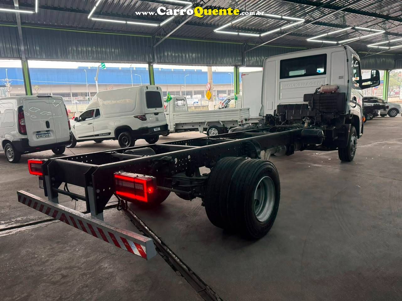 VOLKSWAGEN 11.180 DRC 2025 - Loja