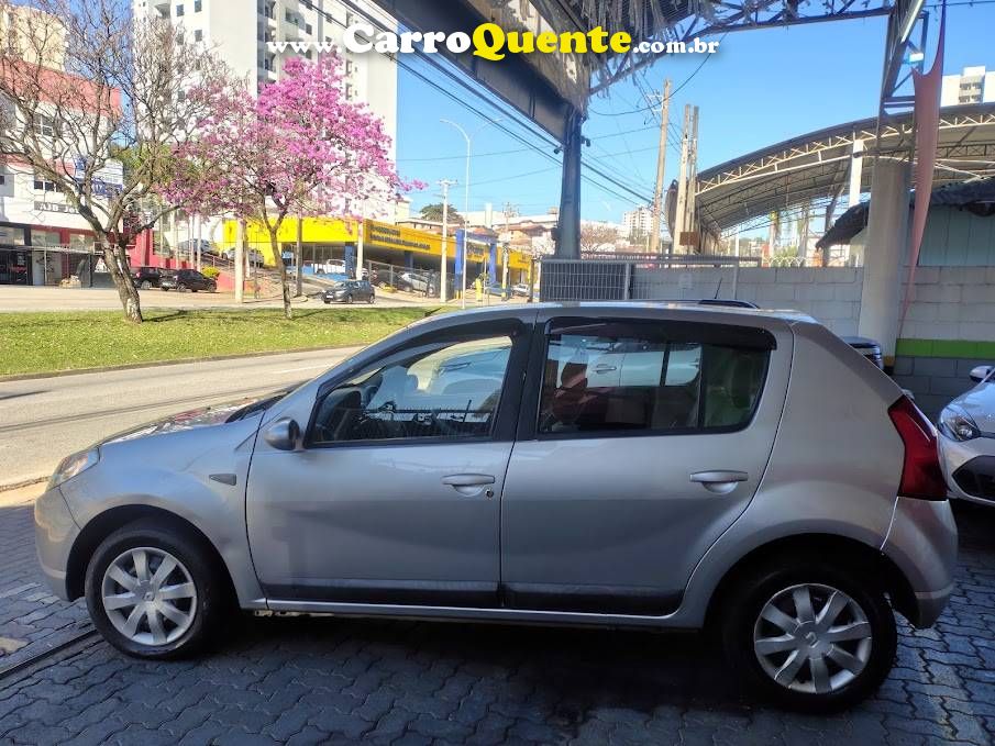 RENAULT SANDERO 1.6 PRIVILEGE 16V 2009 - Loja