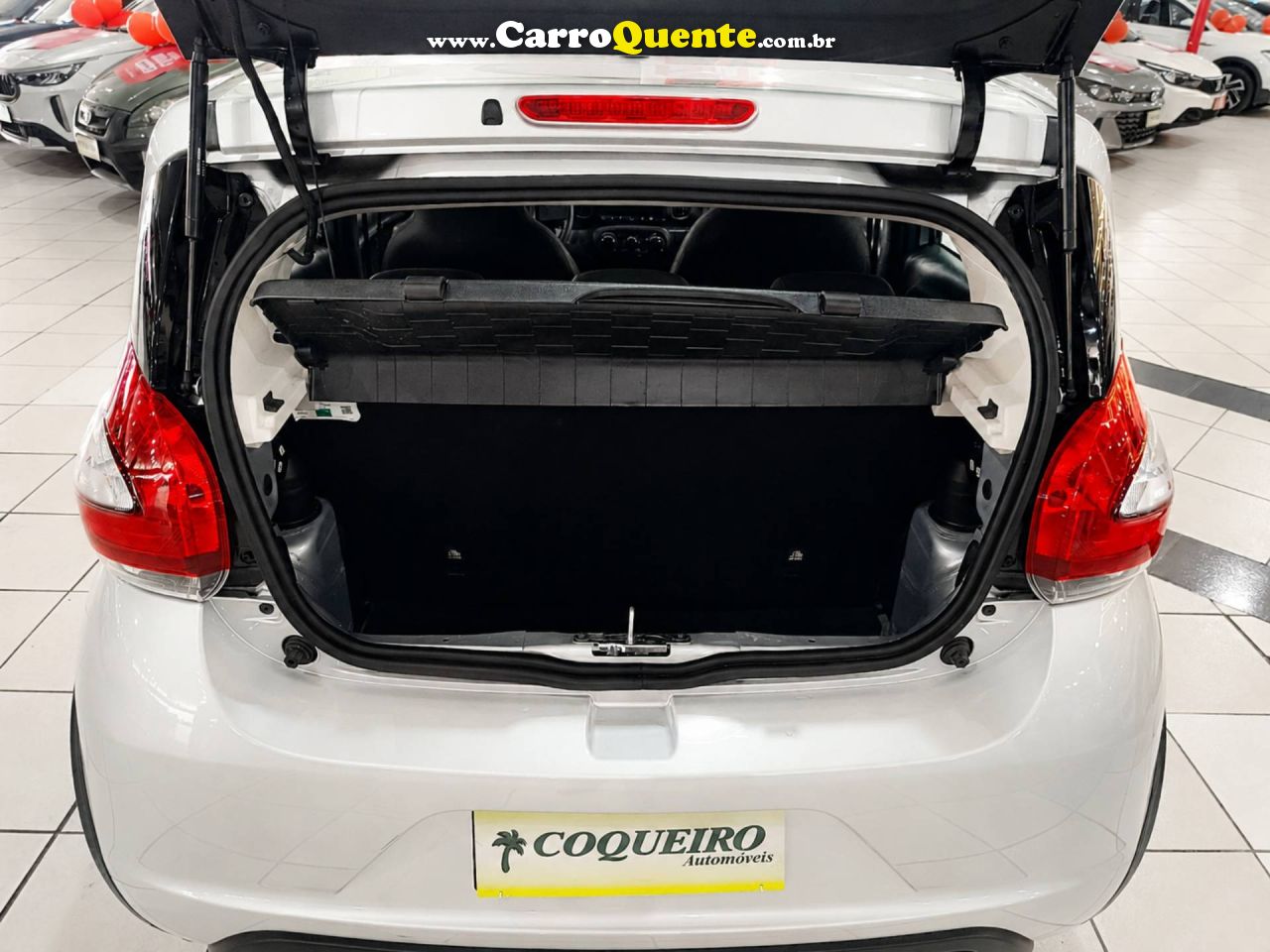 FIAT MOBI 1.0 8V EVO LIKE 2025 - Loja