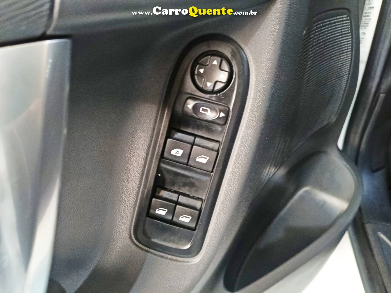 CITROEN C3 1.6 VTI 120 EXCLUSIVE 2019 - Loja