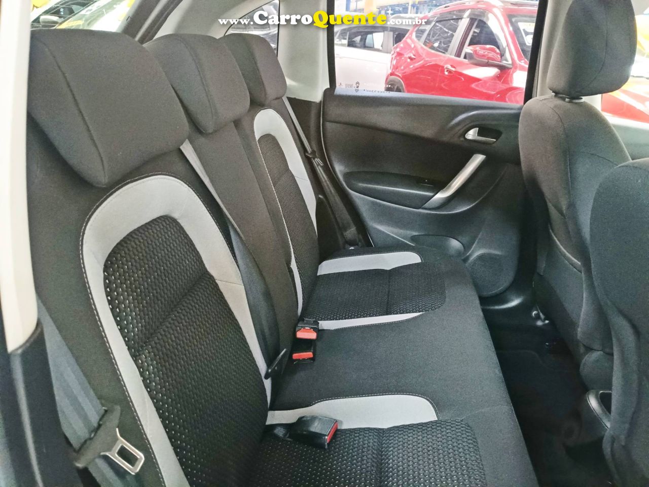 CITROEN C3 1.6 VTI 120 EXCLUSIVE 2019 - Loja