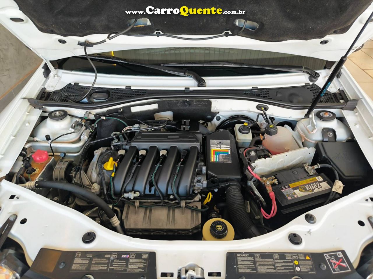 RENAULT DUSTER 1.6 DYNAMIQUE 4X2 16V 2013/2014 - Loja