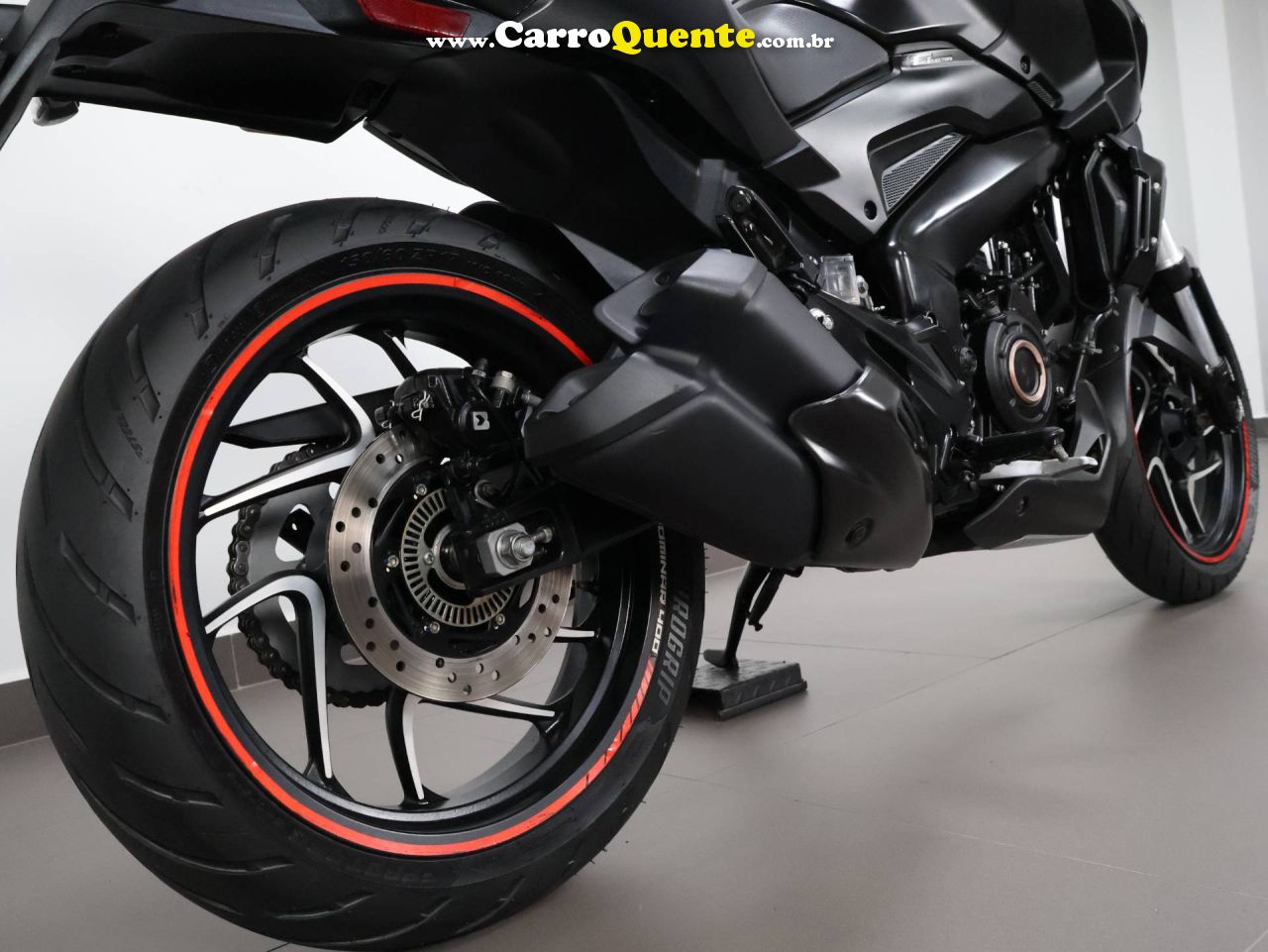 BAJAJ DOMINAR 400 ABS 2025 - Loja