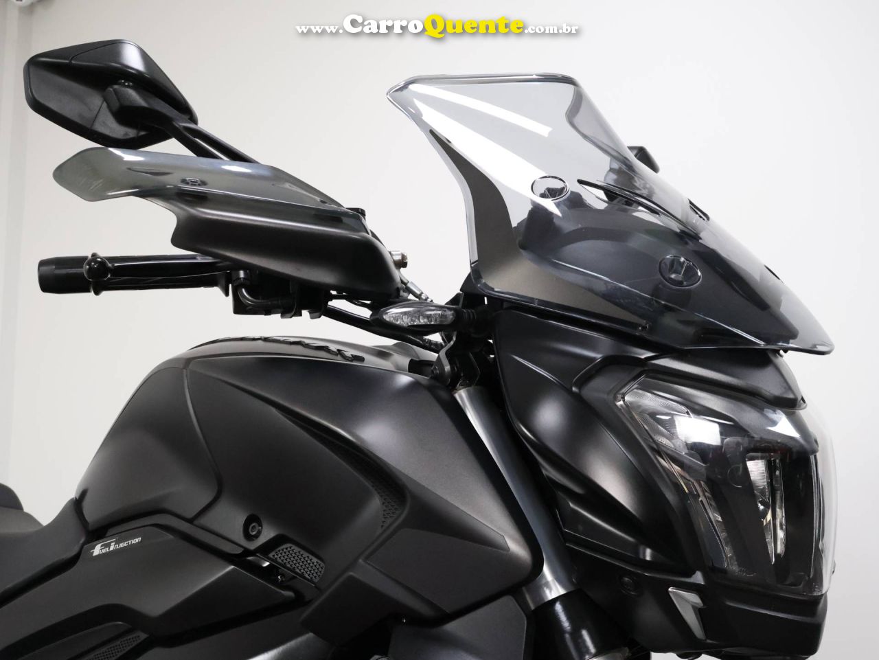 BAJAJ DOMINAR 400 ABS 2025 - Loja