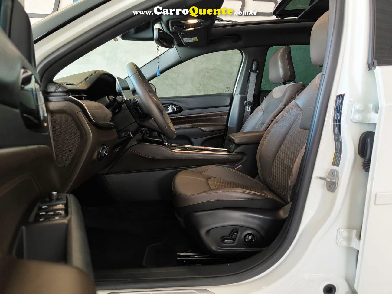 JEEP COMMANDER 2023 - Loja