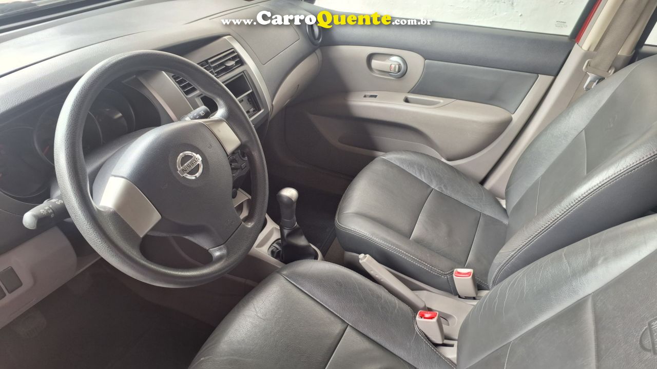 NISSAN   LIVINA S 1.6 16V FLEX FUEL MEC.   VERMELHO 2010 1.6 FLEX - Loja