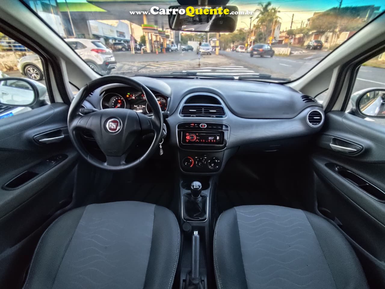 FIAT   PUNTO ESSENCE 1.6 FLEX 16V 5P   BRANCO 2013 1.6 FLEX - Loja