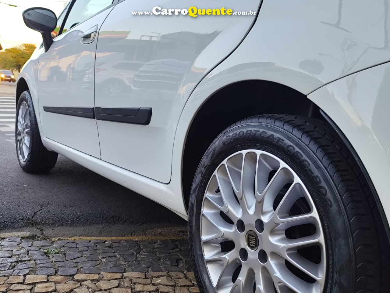 FIAT   PUNTO ESSENCE 1.6 FLEX 16V 5P   BRANCO 2013 1.6 FLEX - Loja