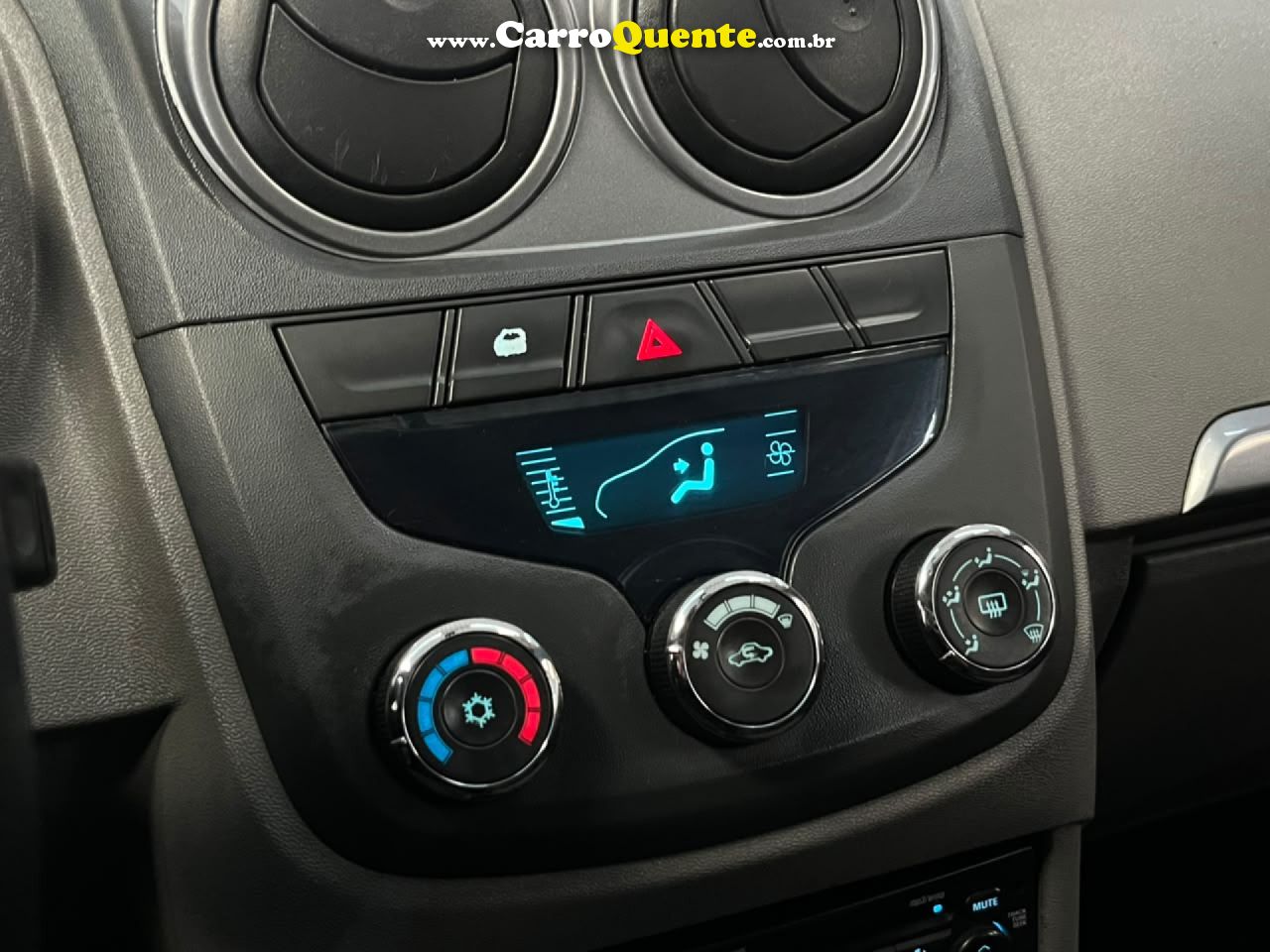 CHEVROLET   AGILE LTZ 1.4 MPFI 8V FLEXPOWER 5P   CINZA 2013 1.4 FLEX - Loja