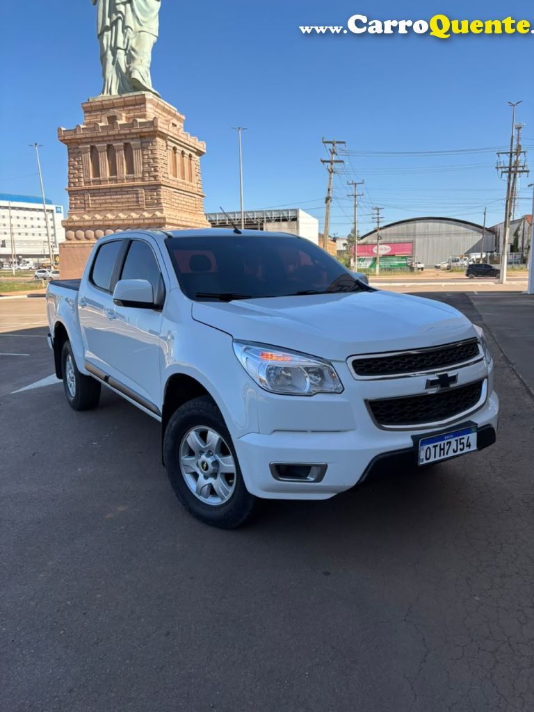 CHEVROLET   S10 PICK-UP LT 2.8 TDI 4X4 CD DIESEL   BRANCO 2014 2.8 DIESEL - Loja