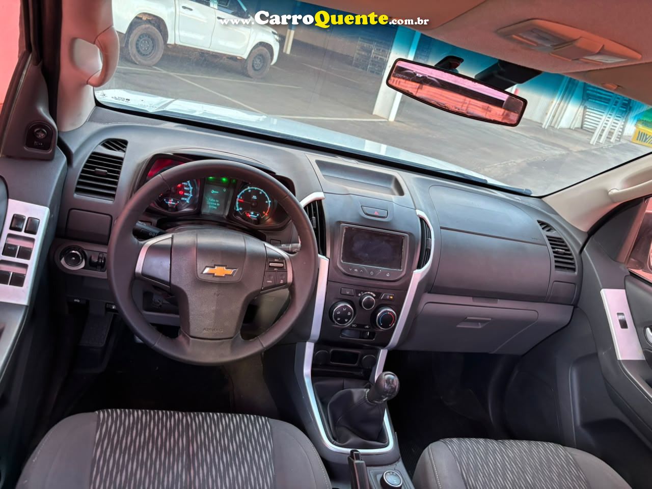 CHEVROLET   S10 PICK-UP LT 2.8 TDI 4X4 CD DIESEL   BRANCO 2014 2.8 DIESEL - Loja