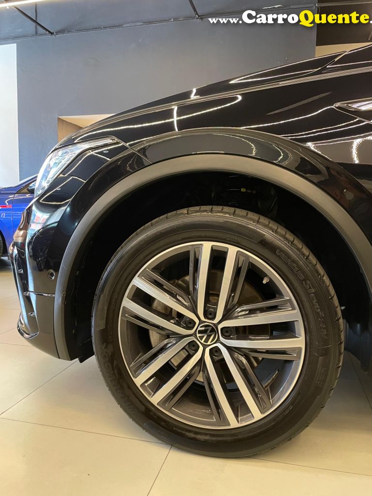 VOLKSWAGEN   TIGUAN ALL SPACE R-LINE 300 TSI 186 CV   PRETO 2024 2.0 GASOLINA - Loja