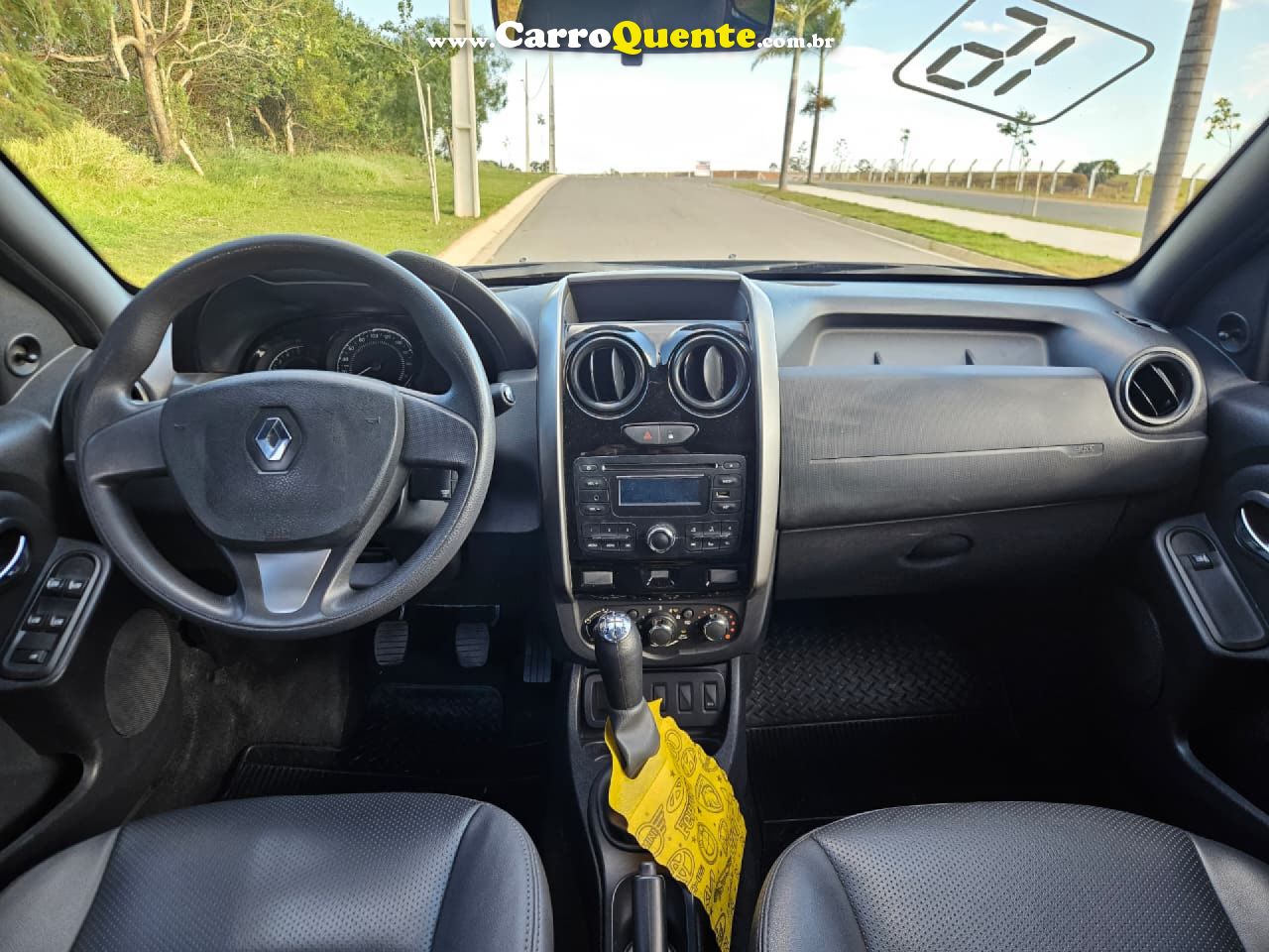 RENAULT   DUSTER EXPRESSION 1.6 HI-FLEX 16V MEC.   PRETO 2016 1.6 FLEX - Loja
