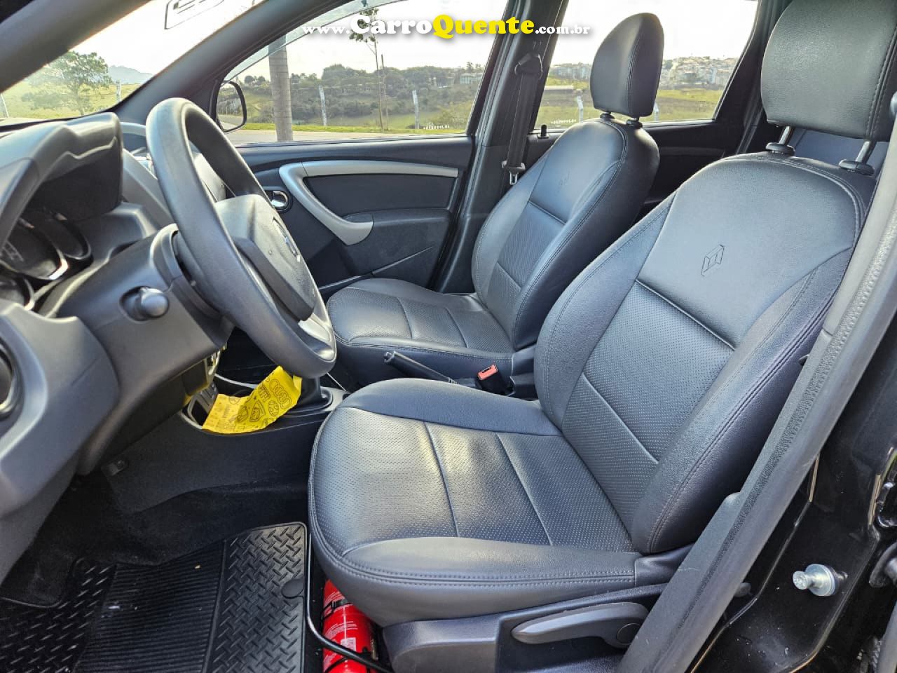 RENAULT   DUSTER EXPRESSION 1.6 HI-FLEX 16V MEC.   PRETO 2016 1.6 FLEX - Loja