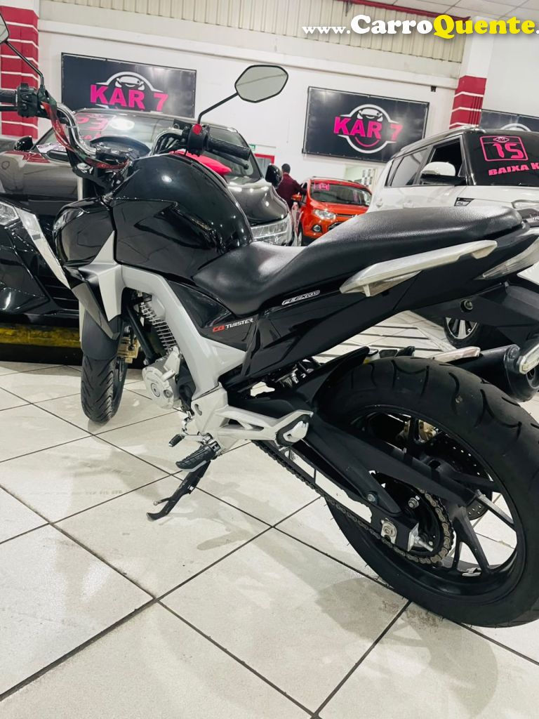 HONDA   CB TWISTERFLEXONE 250CC   PRETO 2016 250 GASOLINA - Loja