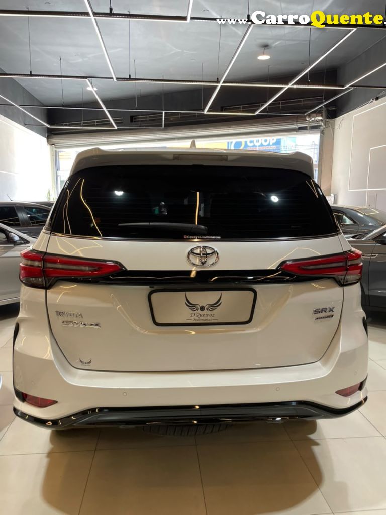TOYOTA   HILUX SW4 SRX 4X4 2.8 TDI 16V DIES. AUT.   BRANCO 2024 2.8 DIESEL - Loja