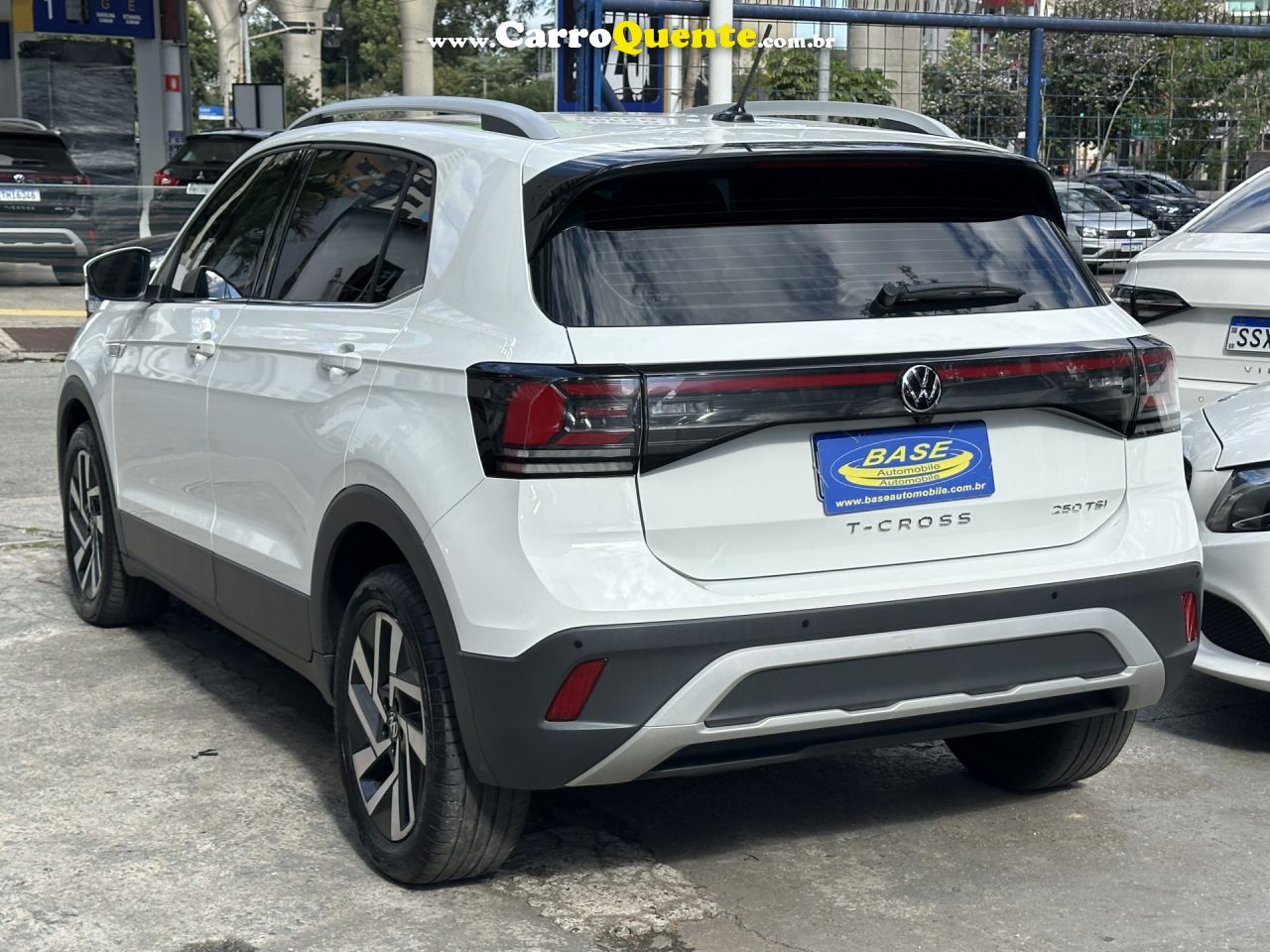 VOLKSWAGEN   T-CROSS HIG. 250 TSI 1.4 FLEX 16V 5P AUT   BRANCO 2025 1.4 TSI FLEX - Loja