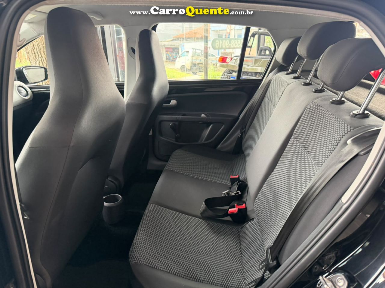 VOLKSWAGEN   UP! MOVE 1.0 TSI TOTAL FLEX 12V 5P   PRETO 2016 1.0 FLEX - Loja
