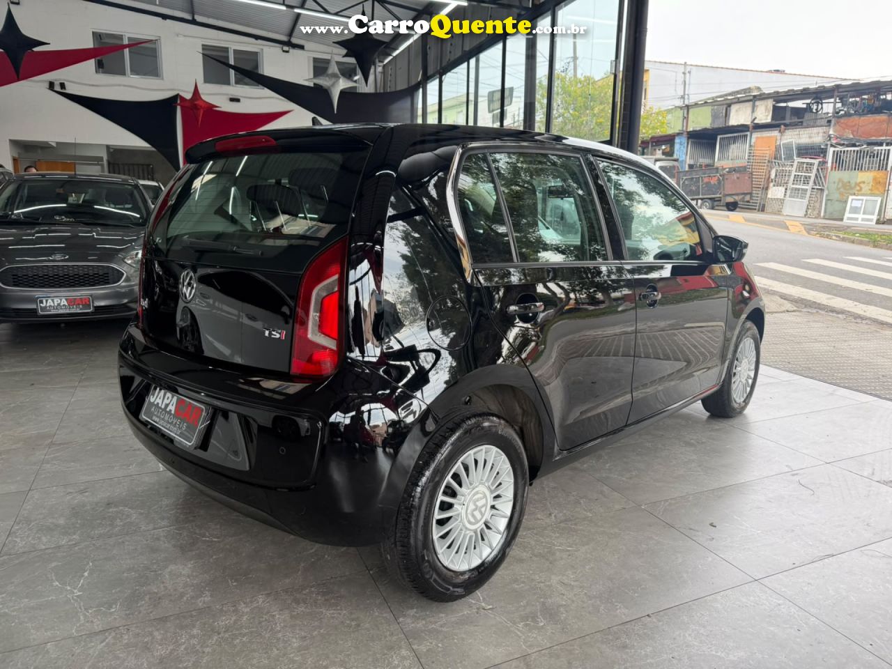 VOLKSWAGEN   UP! MOVE 1.0 TSI TOTAL FLEX 12V 5P   PRETO 2016 1.0 FLEX - Loja