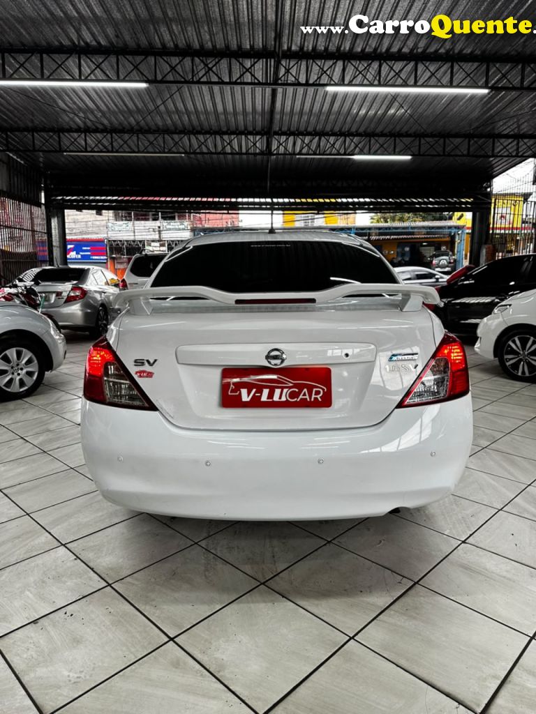 NISSAN   VERSA SV 1.6 16V FLEX FUEL 4P MEC.   BRANCO 2013 1.6 FLEX - Loja