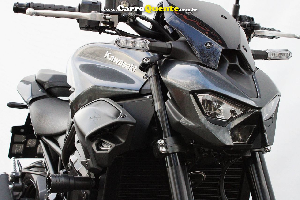 KAWASAKI Z900 2026 - Loja