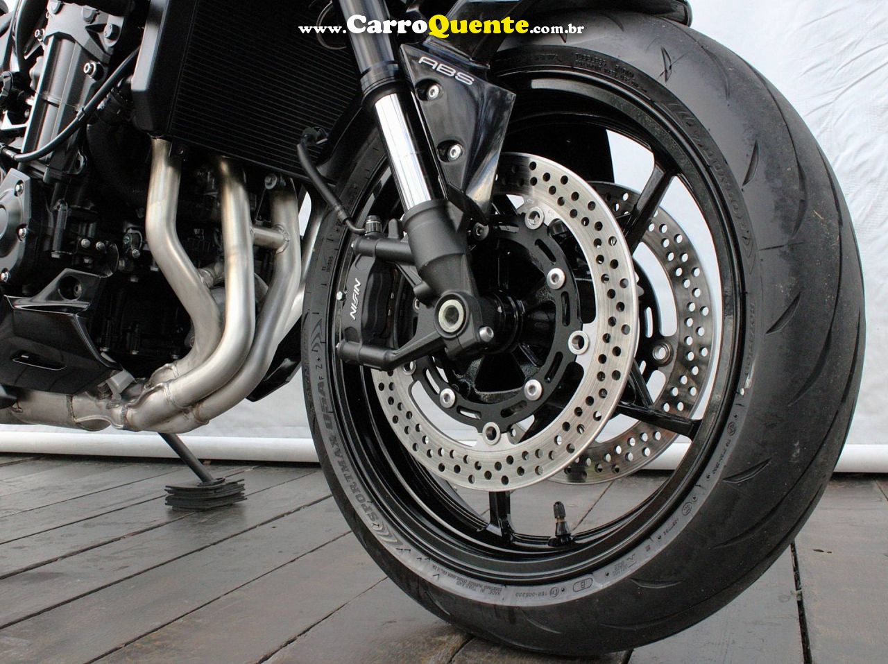 KAWASAKI Z900 2026 - Loja