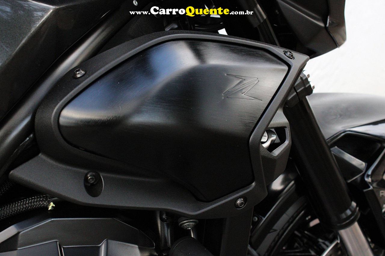 KAWASAKI Z900 2026 - Loja