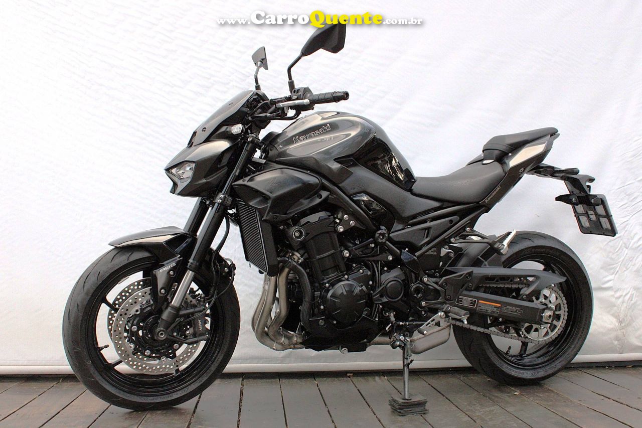 KAWASAKI Z900 2026 - Loja
