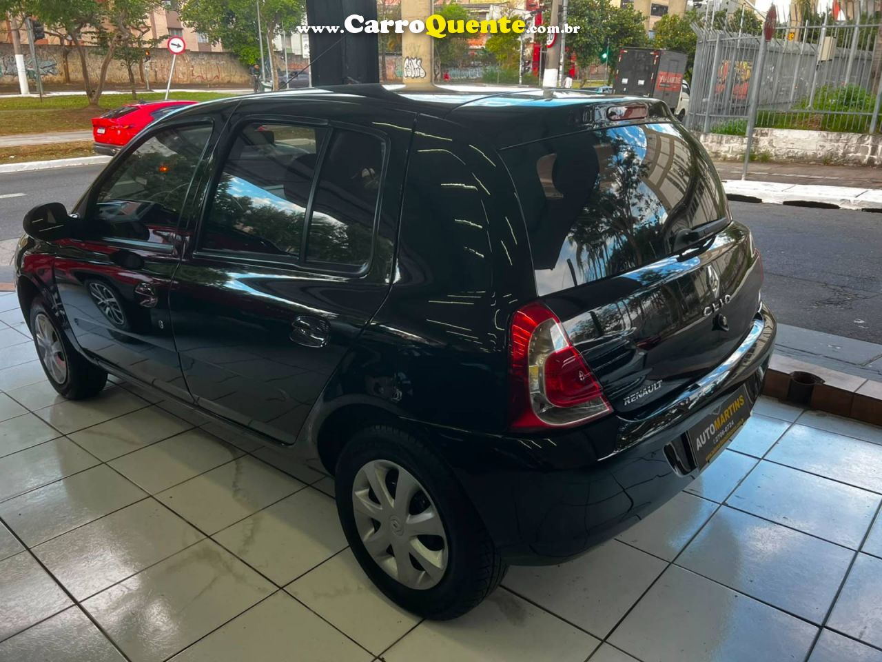 RENAULT CLIO 1.0 EXPRESSION 16V 2016 - Loja