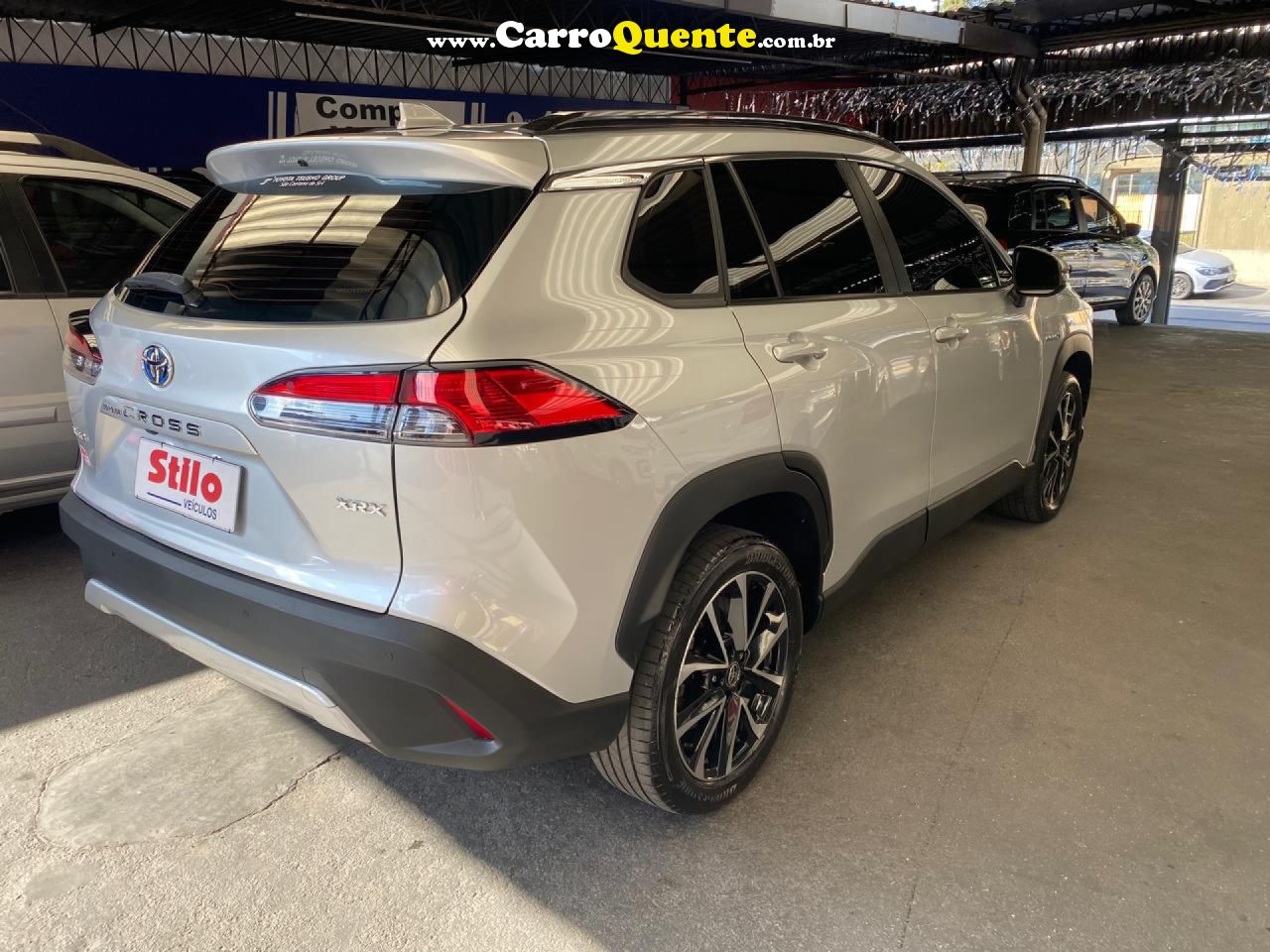 TOYOTA   COROLLA CROSS XRX 1.8 16V AUT.(HYBRID)   PRATA 2023 1.8 GASOLINA E ELÉTRICO - Loja