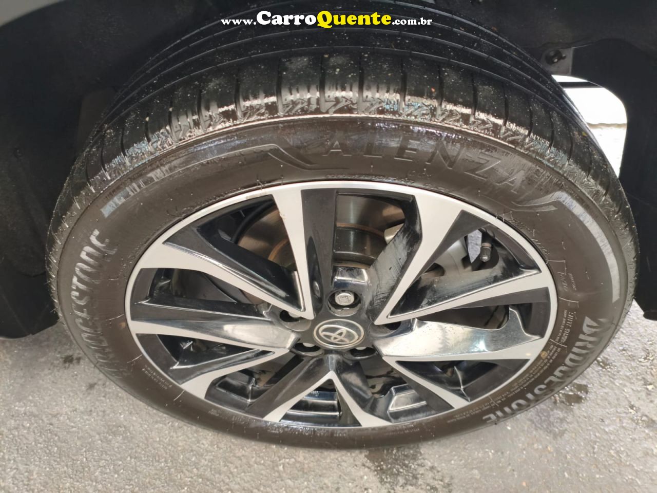 TOYOTA   COROLLA CROSS XRX 1.8 16V AUT.(HYBRID)   PRATA 2023 1.8 GASOLINA E ELÉTRICO - Loja